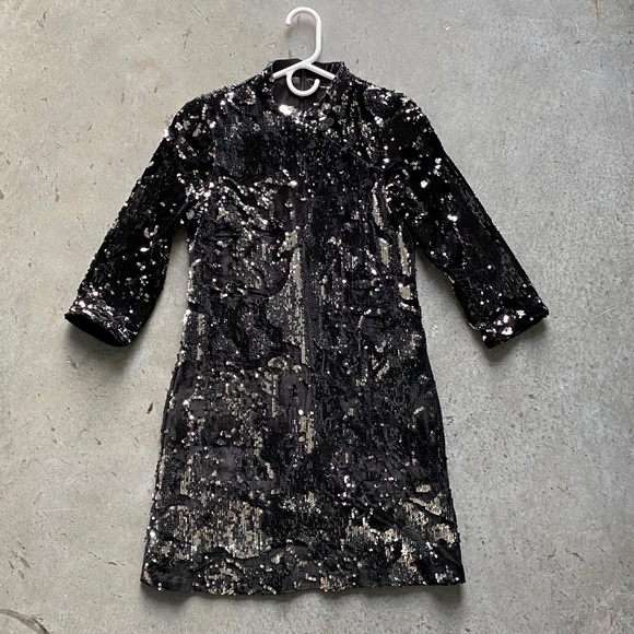 Zara Dresses & Skirts - Holiday NYE Sequin Velvet Dress